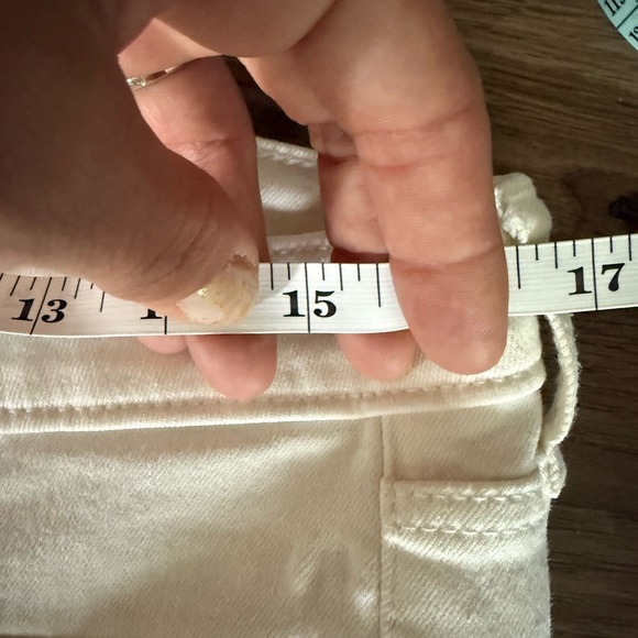 Abercrombie super skinny white jeans • Women’s size 8 - Picture 2 of 5